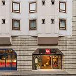 Ibis Centre Tour Bretagne 3* Nantes