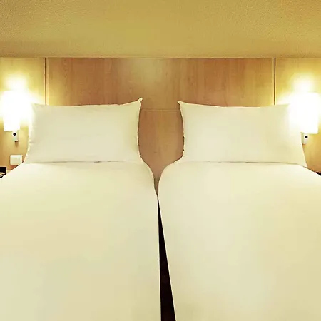 Hotel Ibis Centre Tour Bretagne Nantes