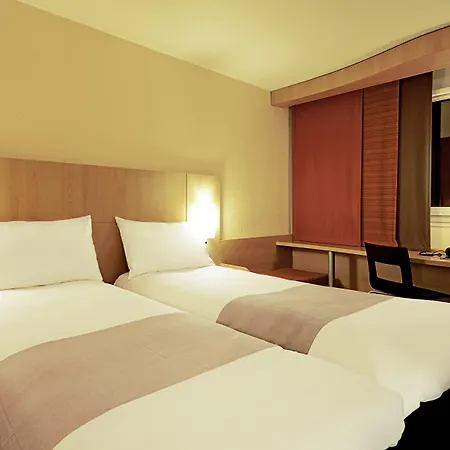 Ibis Centre Tour Bretagne 3* Nantes