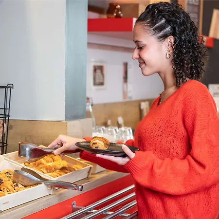 Ibis Centre Tour Bretagne 3*