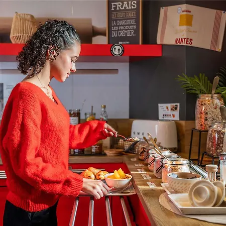 Hotel Ibis Centre Tour Bretagne 3*