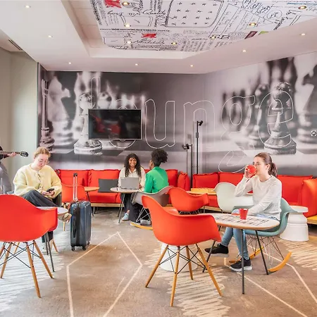 Ibis Centre Tour Bretagne Hotel 3*