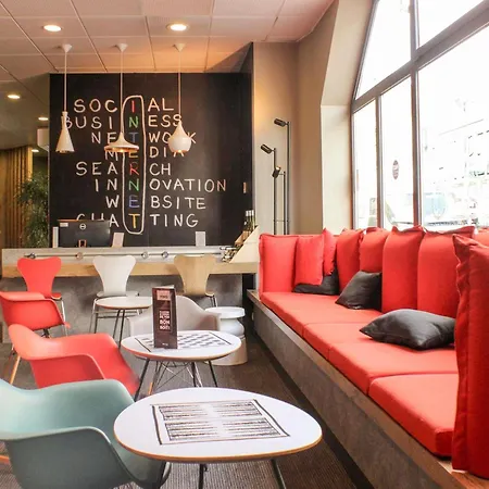 Hotel Ibis Centre Tour Bretagne 3*