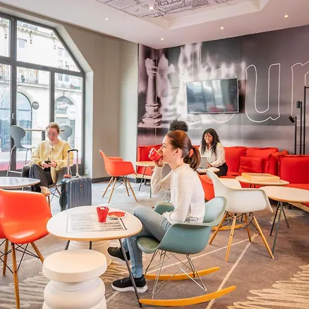 Ibis Centre Tour Bretagne 3* Nantes