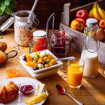 Ibis Centre Tour Bretagne 3* Nantes