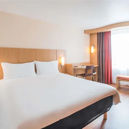 Otel Ibis Centre Tour Bretagne