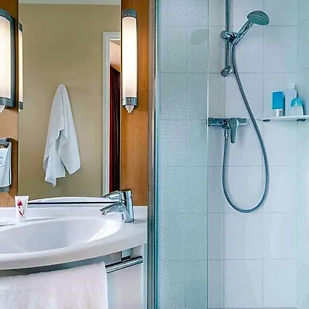 Ibis Centre Tour Bretagne 3*