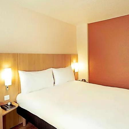 Ibis Centre Tour Bretagne 3*