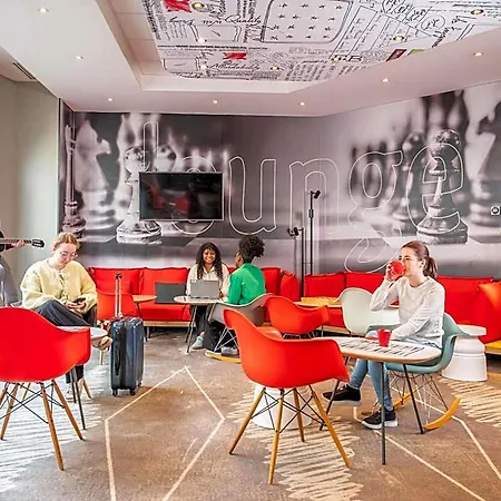 Отель Ibis Centre Tour Bretagne