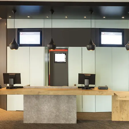 Ibis Centre Tour Bretagne Отель 3*
