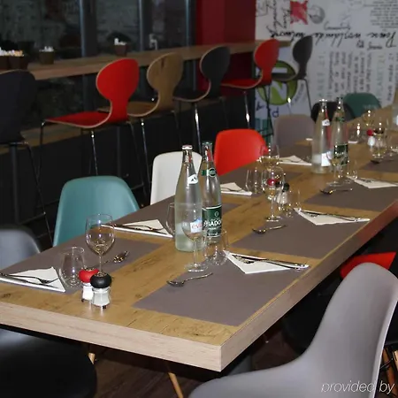 Otel Ibis Centre Tour Bretagne Nantes
