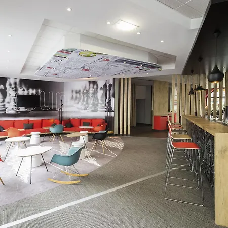 Ibis Centre Tour Bretagne 3* Нант