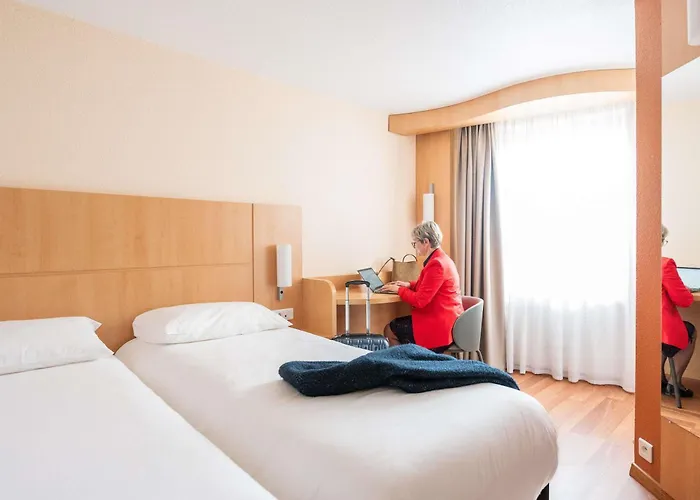 Hotel Ibis Centre Tour Bretagne Nantes