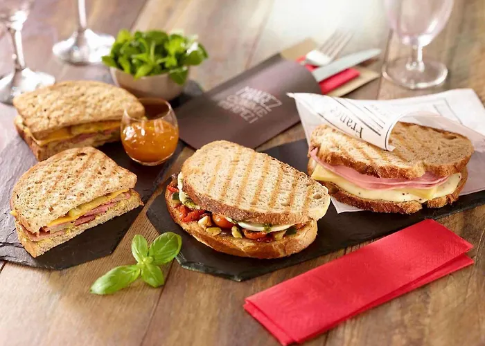 Hotel Ibis Centre Tour Bretagne 3*