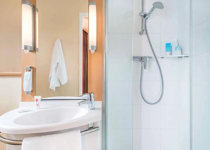 Hotel Ibis Centre Tour Bretagne