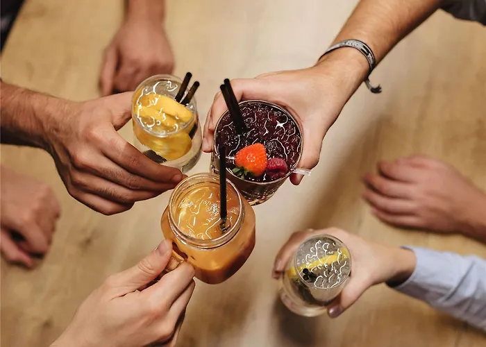 Ibis Centre Tour Bretagne Hotel 3*