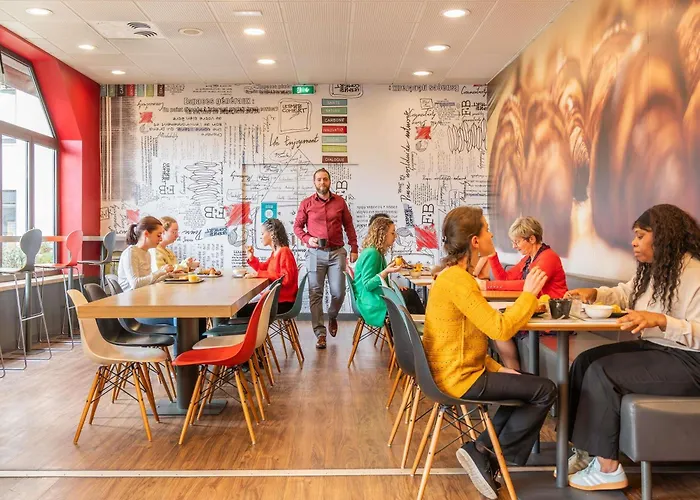 Ibis Centre Tour Bretagne Nantes