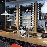 Ibis Centre Tour Bretagne Nantes