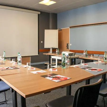 Ibis Centre Tour Bretagne 3* Nantes