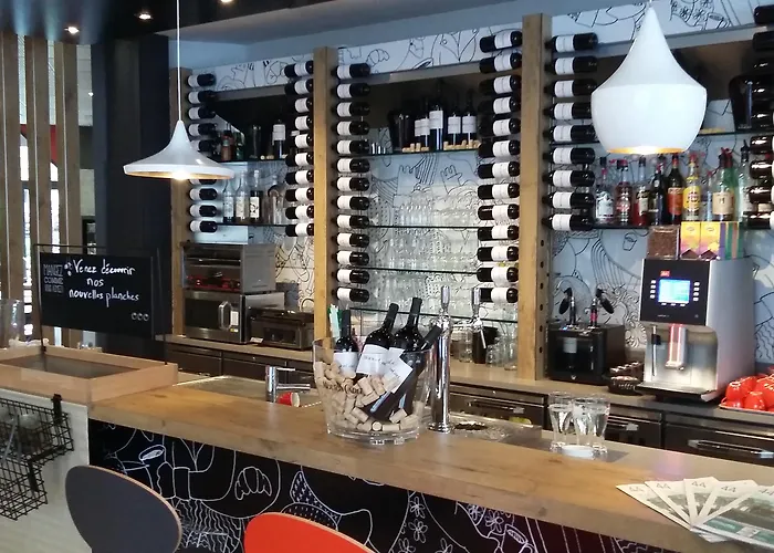 Ibis Centre Tour Bretagne נאנט