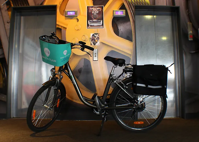 מלון Ibis Centre Tour Bretagne 3*