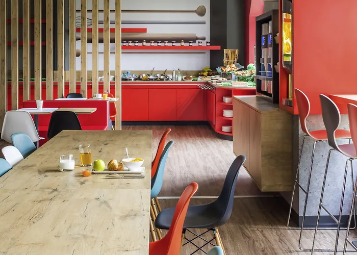 Hotel Ibis Centre Tour Bretagne 3*