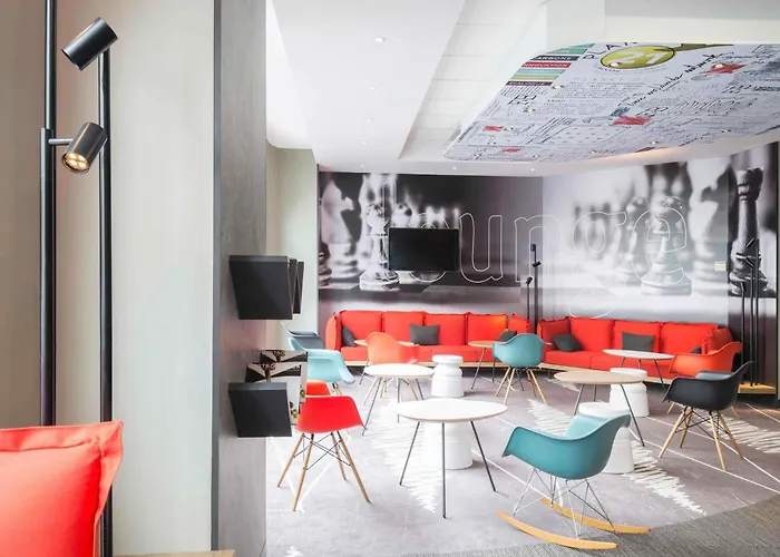 Ibis Centre Tour Bretagne מלון נאנט