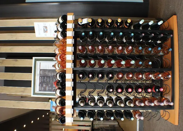 Ibis Centre Tour Bretagne מלון נאנט