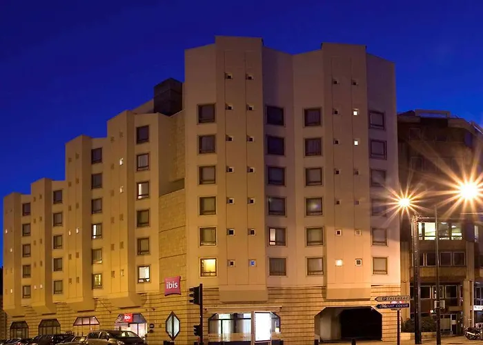 Ibis Centre Tour Bretagne Hotel 3*